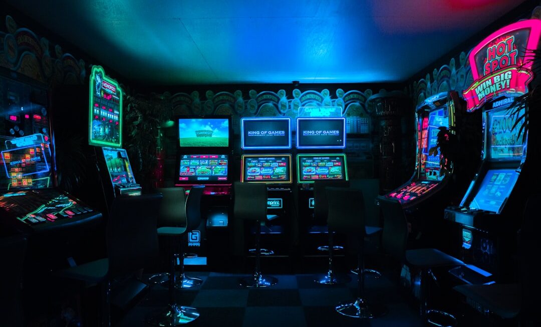 Photo Nouns: gaming, controller, screen, headset, keyboard, mouse Image: Controller